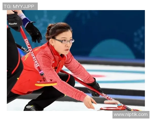 我国冰壶青年组合叶紫萱于森惋惜落败,无缘米兰冬奥会门票 我国冰壶青年组合叶紫萱于森惋惜落败,无缘米兰冬奥会门票